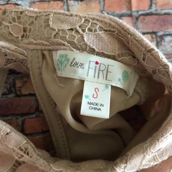 Dress - Picture 4 of 5